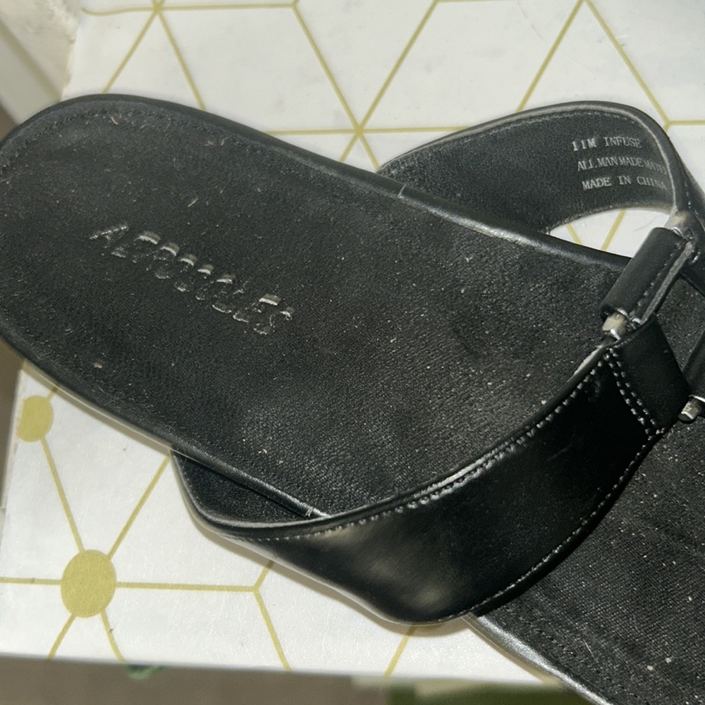 Ladies Sandals - Picture 3 of 6